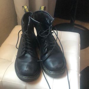 Black big kids size 3 Doc Martens